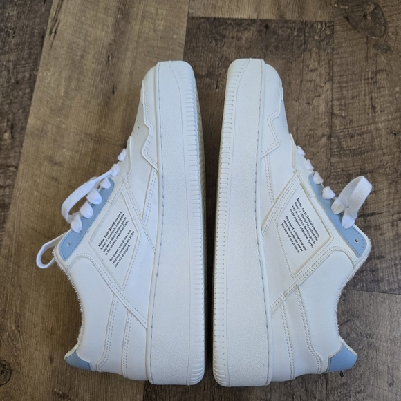 Moea Womens Size 37 White and Blue Sneakers, Excellent Condition - Picture 9 of 15